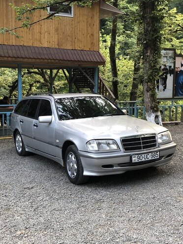 Mercedes C 180-2