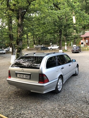 Mercedes C 180-5