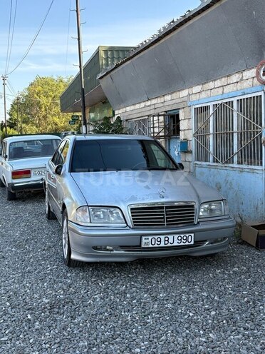 Mercedes C 240-1