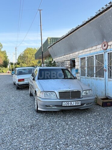 Mercedes C 240-3