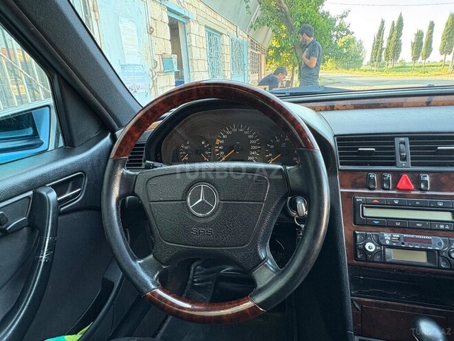 Mercedes C 240-10