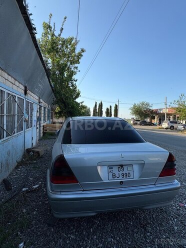 Mercedes C 240-7