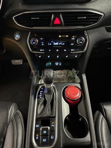 Hyundai Santa Fe-9