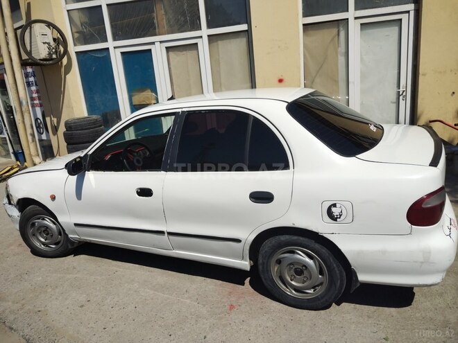 Hyundai Accent-3