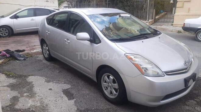 Toyota Prius-5
