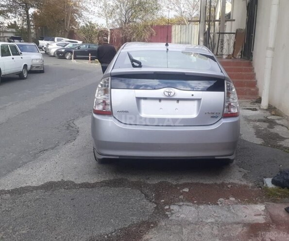 Toyota Prius-6