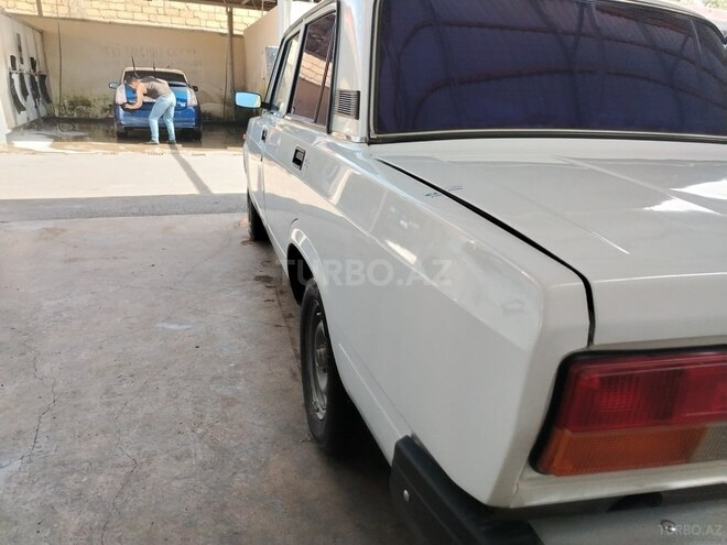 LADA (VAZ) 2107-5