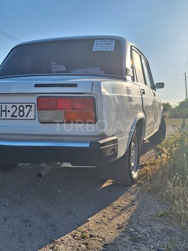 LADA (VAZ) 2107-2