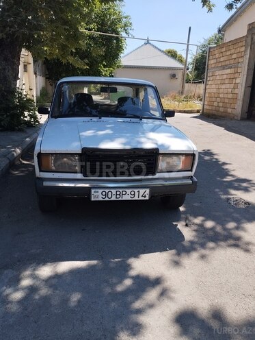 LADA (VAZ) 2107-1