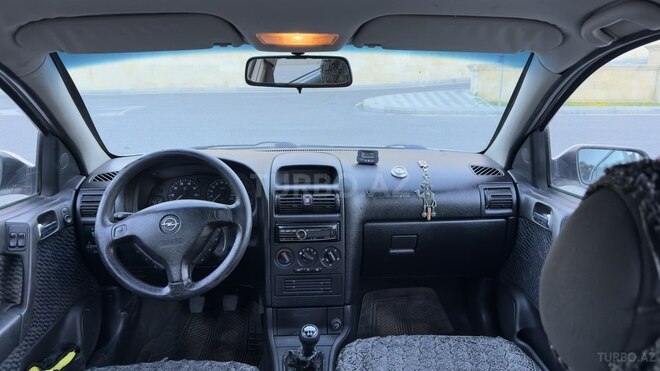 Opel Astra-7