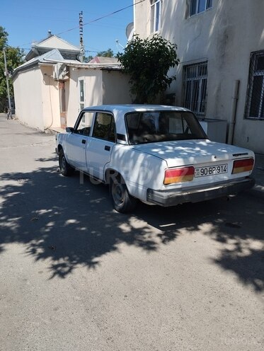 LADA (VAZ) 2107-4