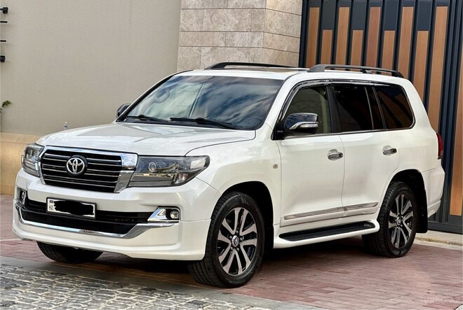 Toyota Land Cruiser-11