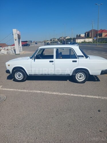 LADA (VAZ) 2107-2