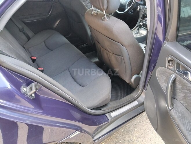 Mercedes C 200-13