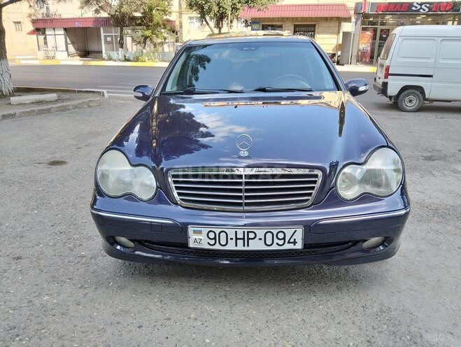 Mercedes C 200-1