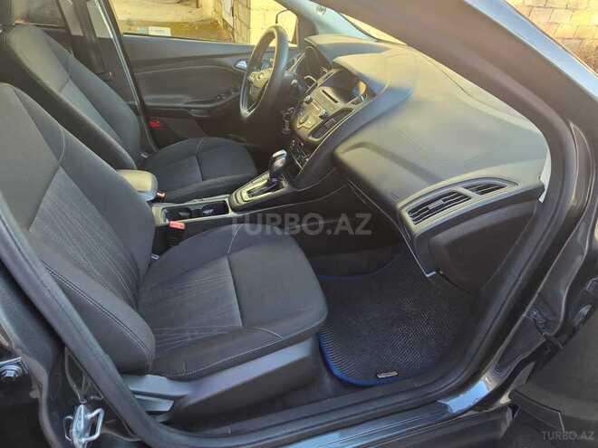 Ford Focus-3