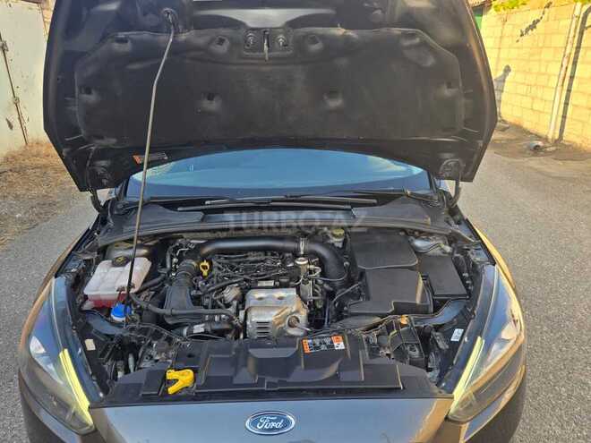 Ford Focus-5