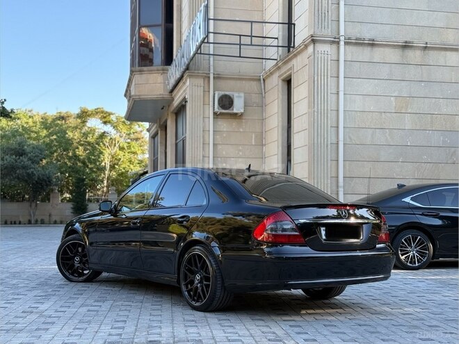 Mercedes E 220-10