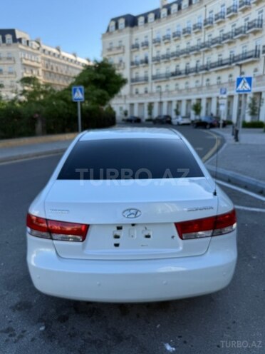 Hyundai Sonata-2
