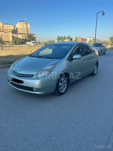 Toyota Prius-3