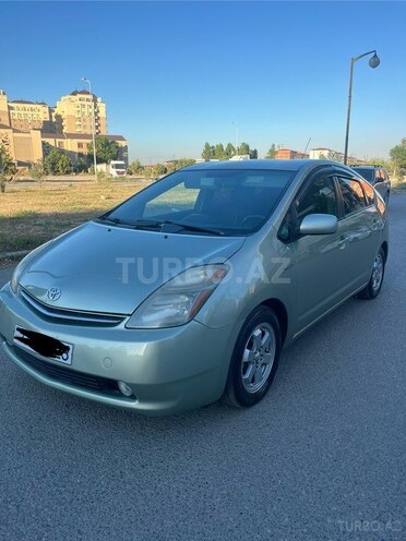 Toyota Prius-7