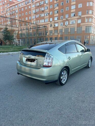 Toyota Prius-6