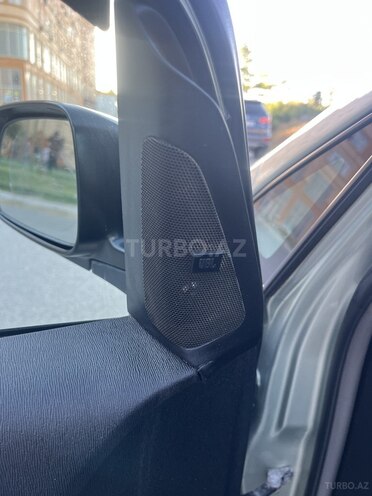 Toyota Prius-15