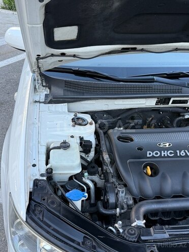 Hyundai Sonata-14