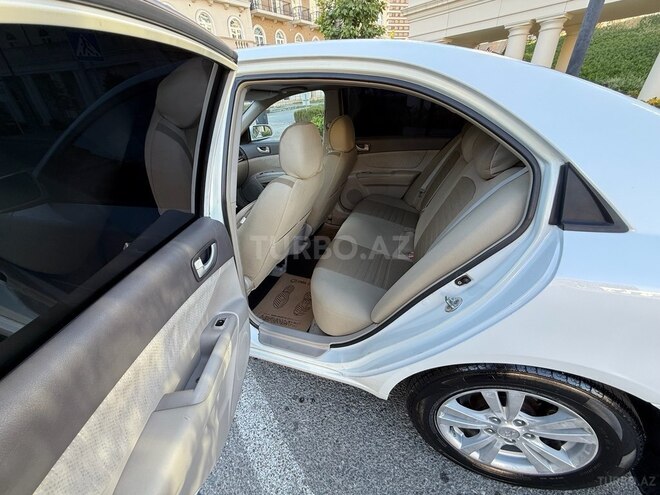 Hyundai Sonata-11