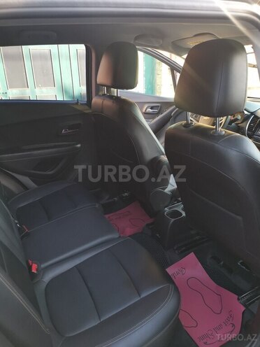 Chevrolet Trax-8