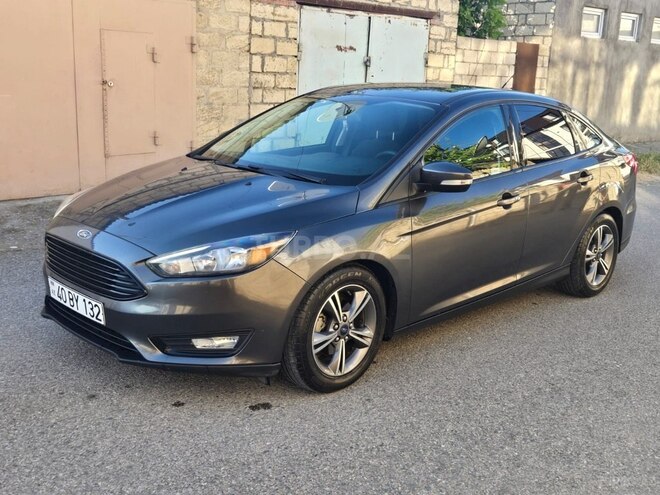 Ford Focus-8