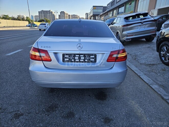 Mercedes E 250-3