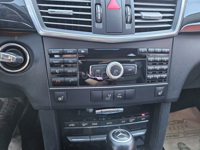 Mercedes E 250-12