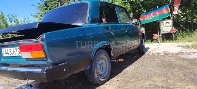 LADA (VAZ) 2107-2