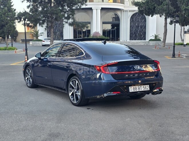 Hyundai Sonata-4