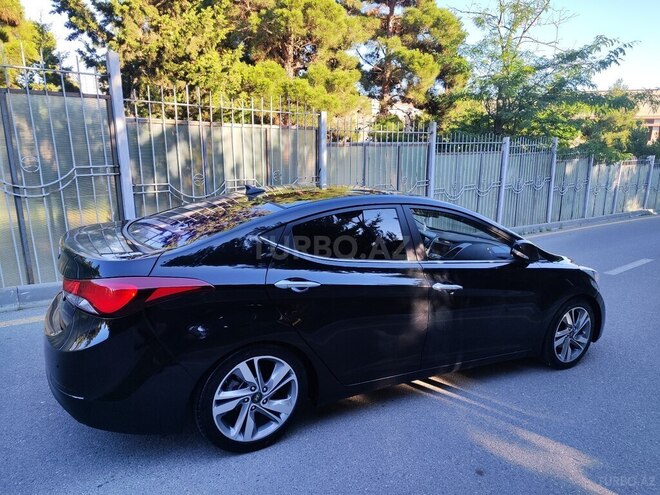 Hyundai Avante-12