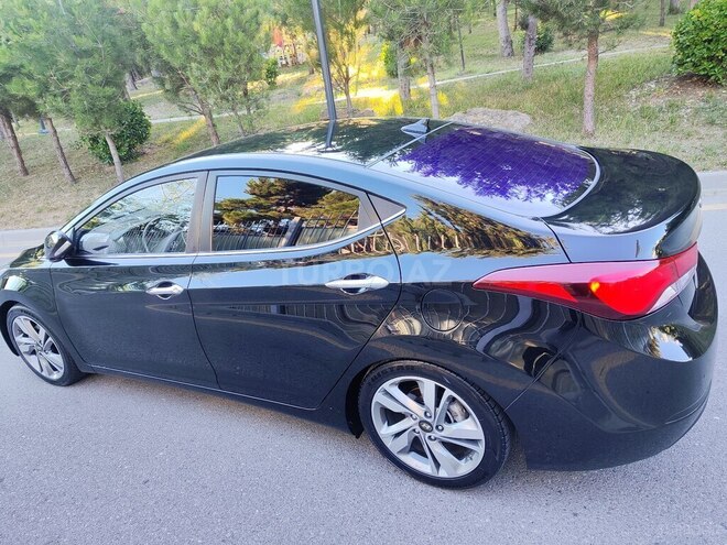 Hyundai Avante-11