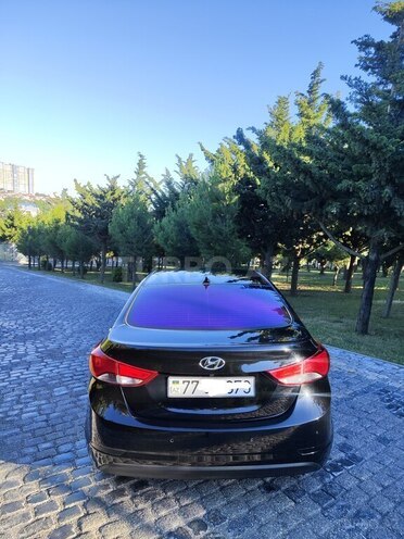 Hyundai Avante-15