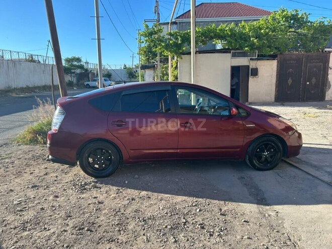 Toyota Prius-4