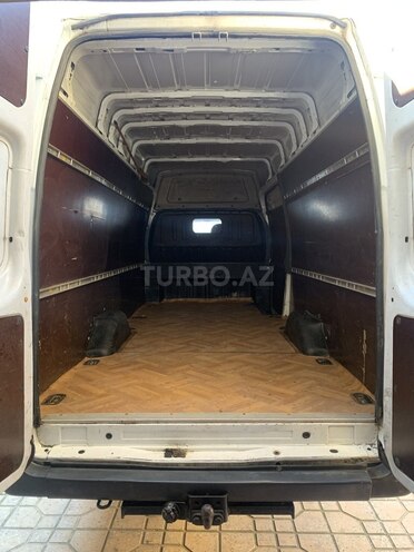 Ford Transit-5