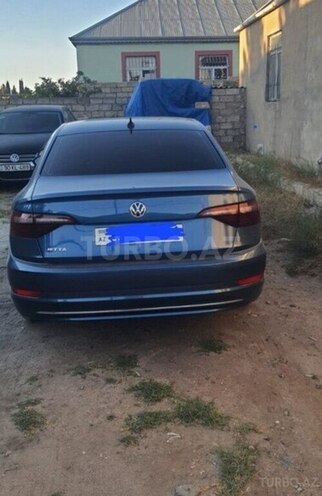 Volkswagen Jetta-5