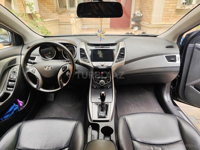 Hyundai Avante-17