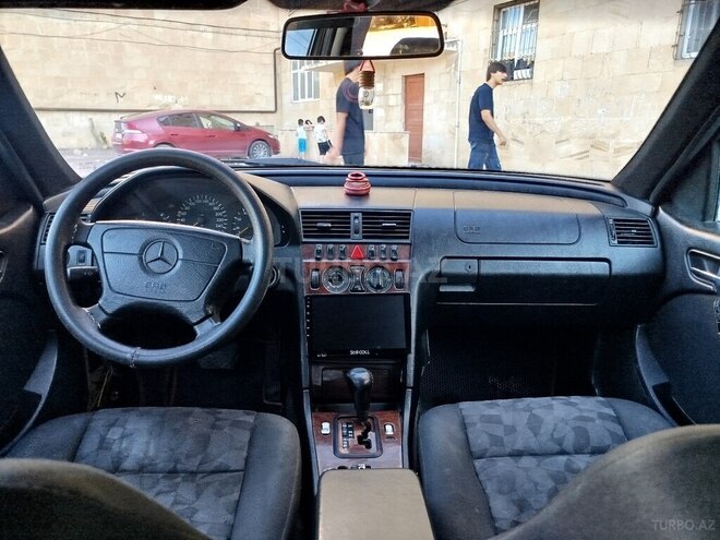 Mercedes C 240-2