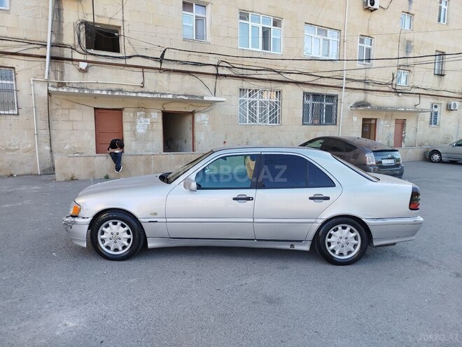 Mercedes C 240-8