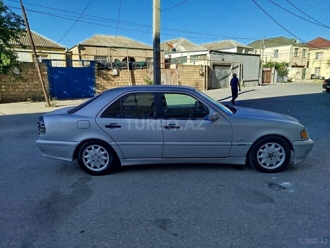 Mercedes C 240-9