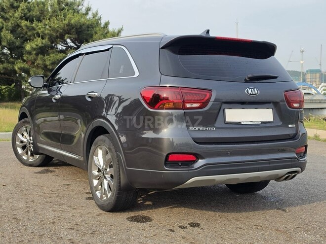 Kia Sorento-2
