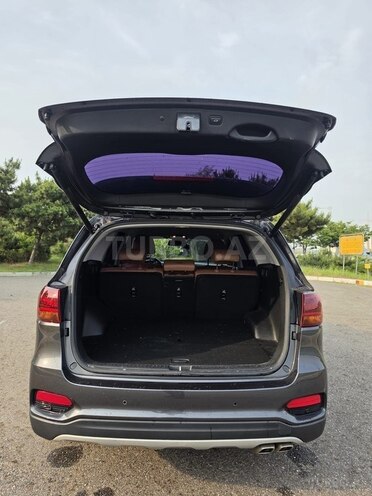 Kia Sorento-10