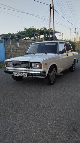 LADA (VAZ) 2107-2