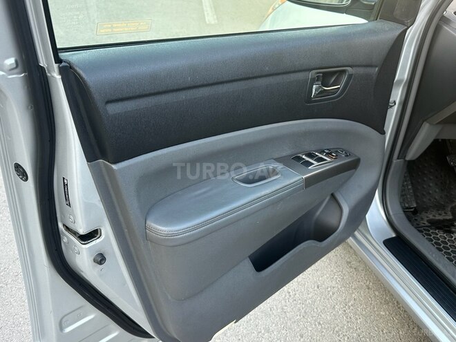 Toyota Prius-13