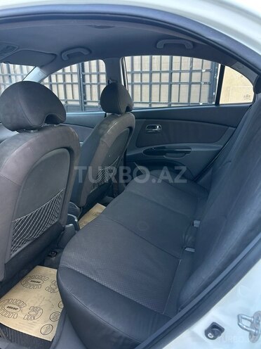 Kia Rio-12